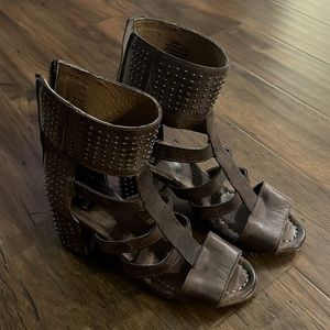 Freebird size 8 Heeled Brown sandals with studs